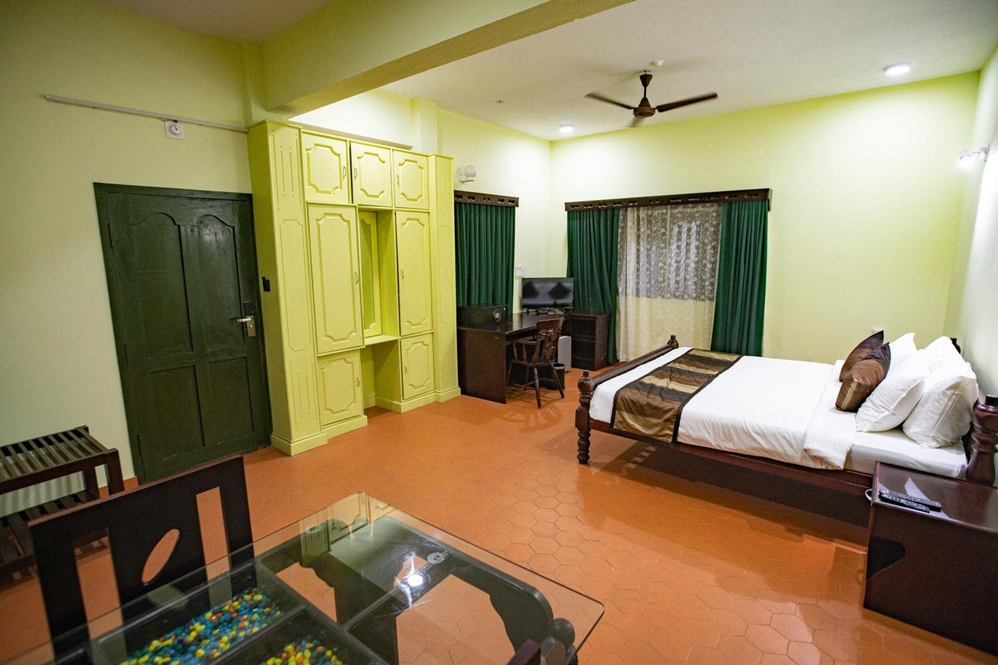 Krishna Beach Resort Kannur Exterior foto